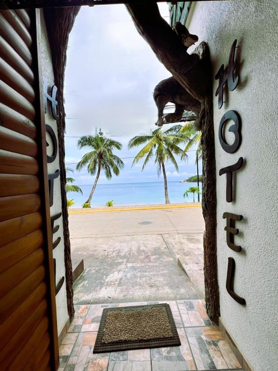 Mr. Tucan Hotel ウェスト・エンド エクステリア 写真
